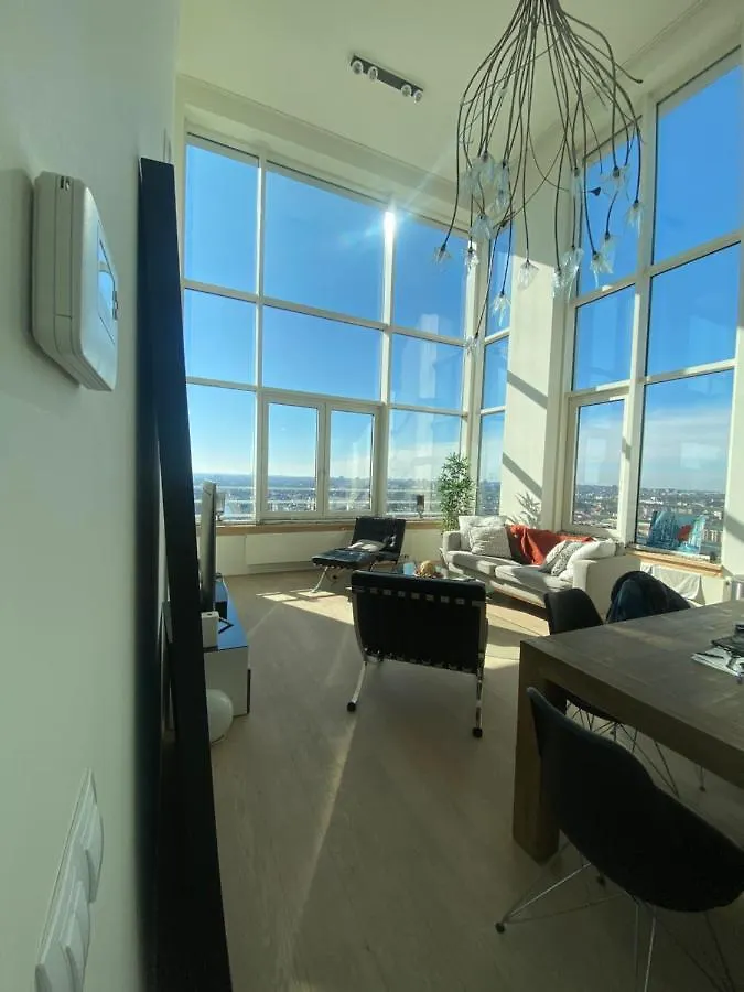 Private Room On An Espectacular And Unique View Shared Flat Brussels