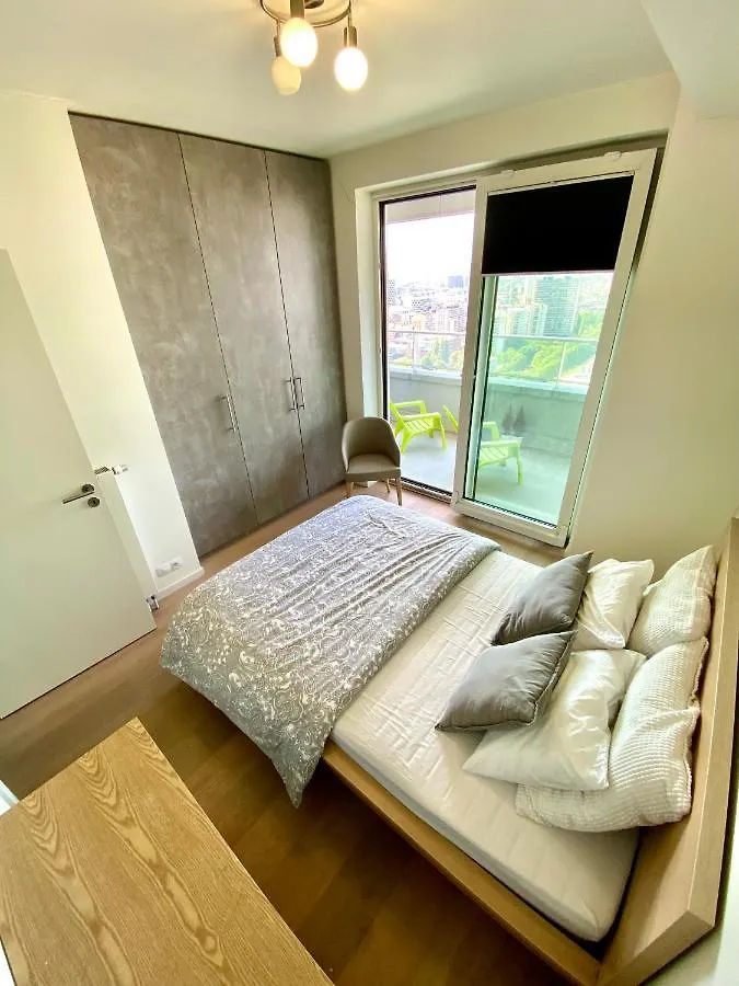 Private Room On An Espectacular And Unique View Shared Flat Brussels Apartment