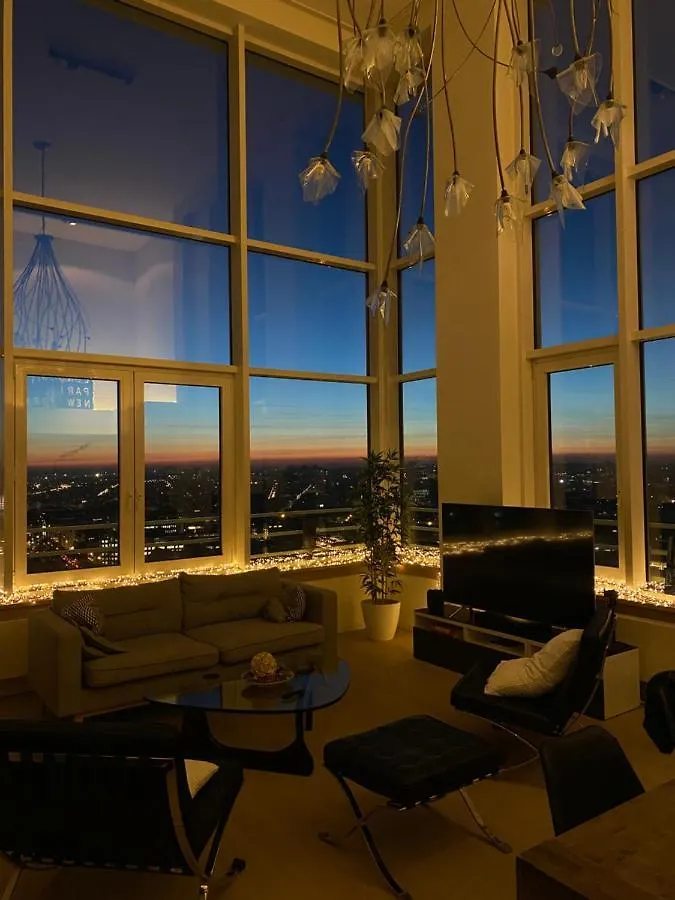 Private Room On An Espectacular And Unique View Shared Flat Brussels