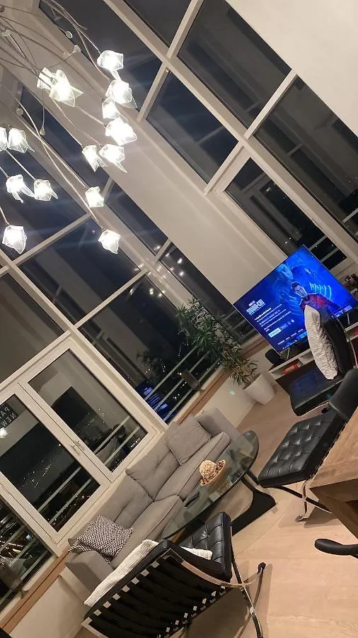 Private Room On An Espectacular And Unique View Shared Flat Brussels Apartment